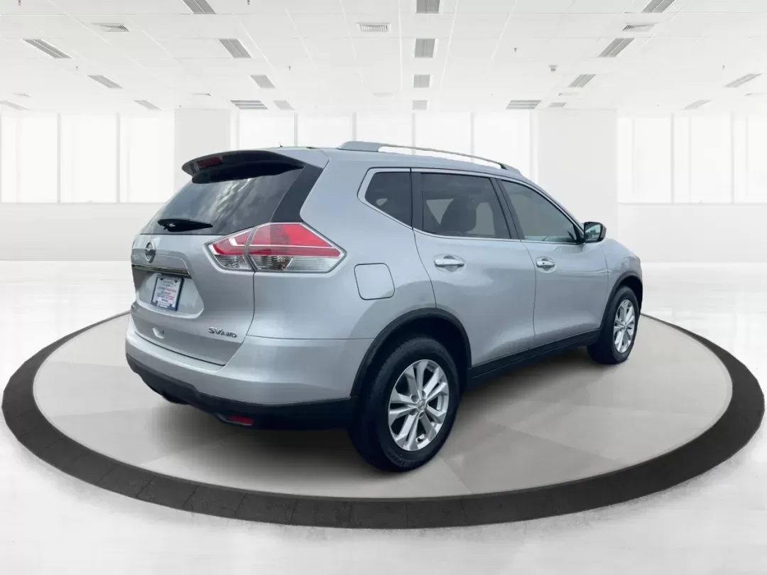 2016 Nissan Rogue SV (KNMAT2MV9GP) with an 2.5L I-4 DOHC engine, located at 1184 Kauffman Ave, Fairborn, OH, 45324, (937) 908-9800, 39.807072, -84.030914 - 2016 Nissan Rogue SV - Photo#2