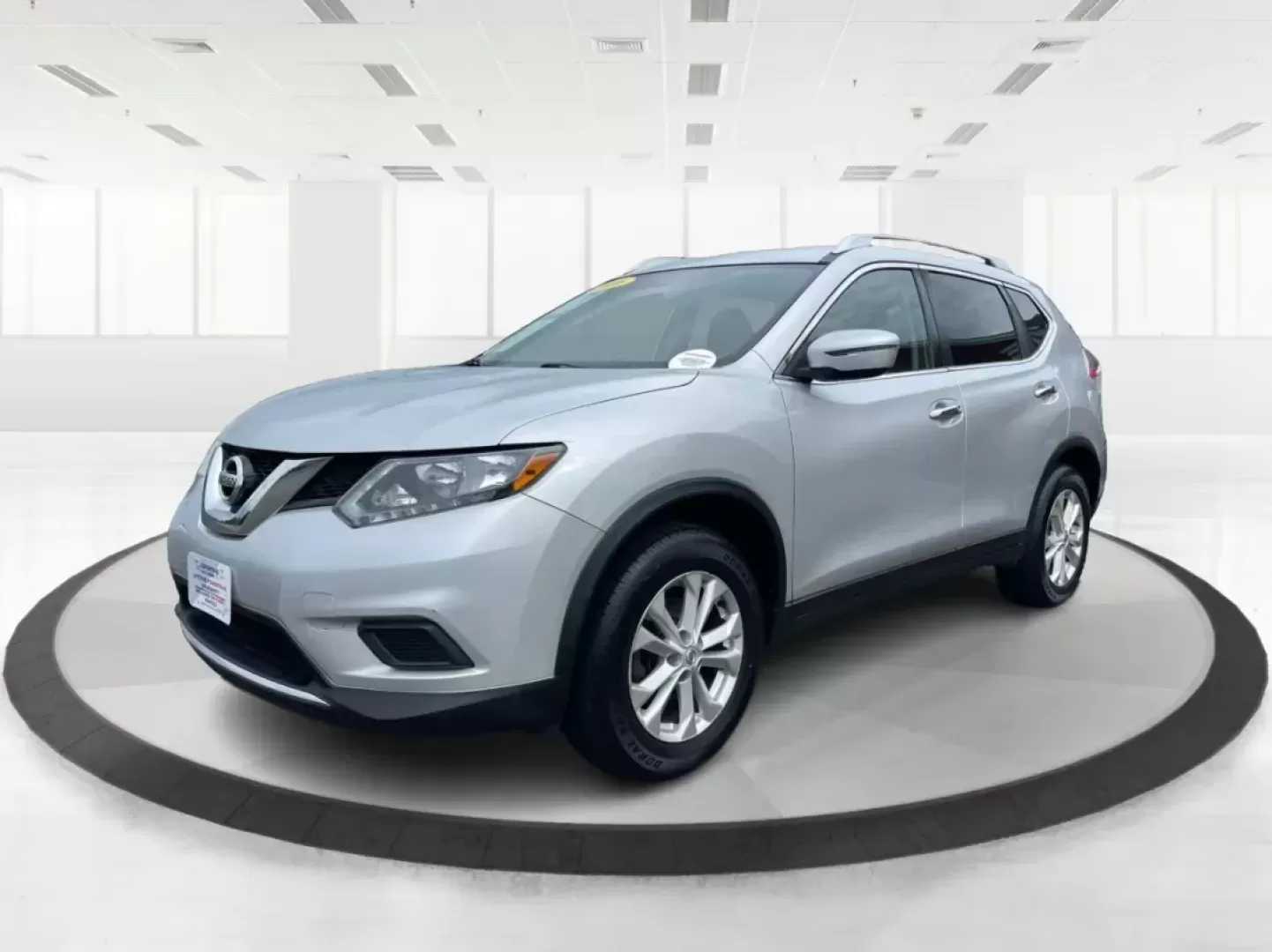 2016 Nissan Rogue SV (KNMAT2MV9GP) with an 2.5L I-4 DOHC engine, located at 1184 Kauffman Ave, Fairborn, OH, 45324, (937) 908-9800, 39.807072, -84.030914 - Photo#7