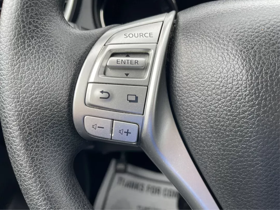 2016 Nissan Rogue SV (KNMAT2MV9GP) with an 2.5L I-4 DOHC engine, located at 1184 Kauffman Ave, Fairborn, OH, 45324, (937) 908-9800, 39.807072, -84.030914 - 2016 Nissan Rogue SV - Photo#15