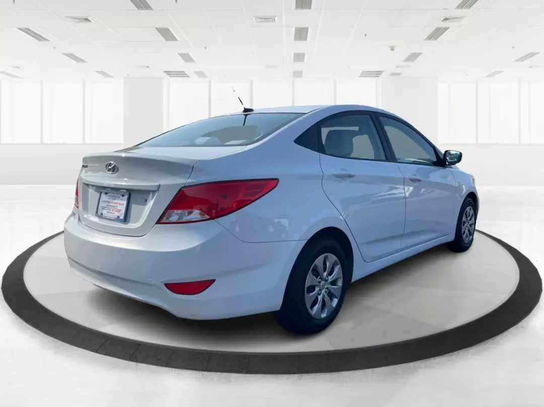 2017 Hyundai Accent SE 4-Door 6A (KMHCT4AE7HU) with an 1.6L L4 DOHC 16V engine, 6-Speed Automatic transmission, located at 401 Woodman Dr, Riverside, OH, 45431, (937) 908-9800, 39.760899, -84.123421 - Photo#2