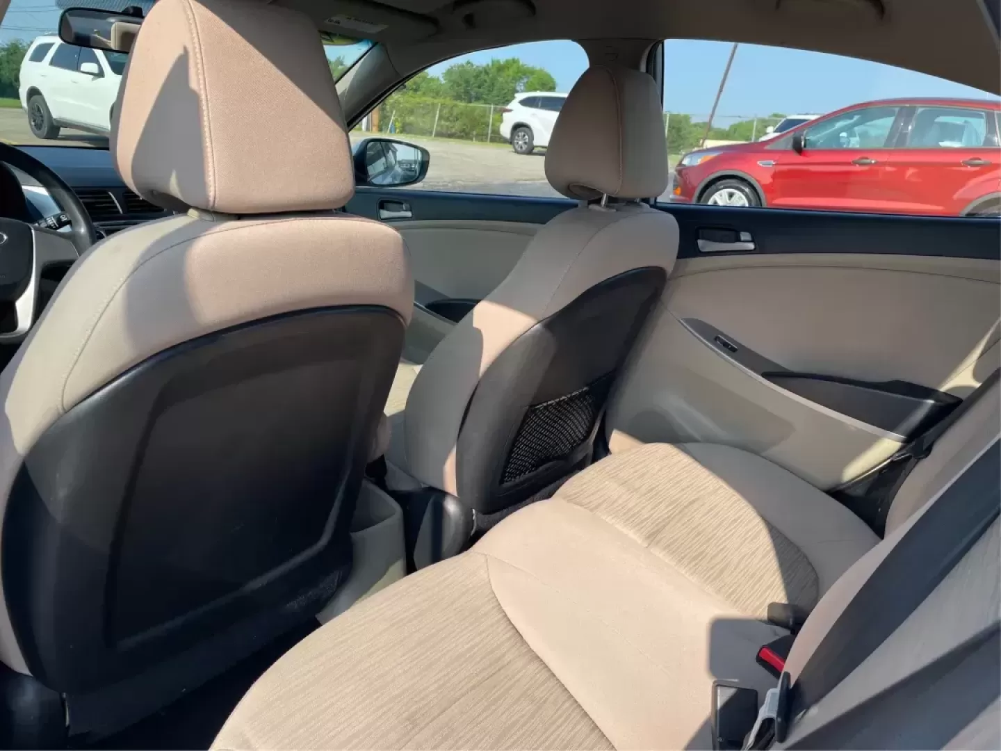 2017 Hyundai Accent SE 4-Door 6A (KMHCT4AE7HU) with an 1.6L L4 DOHC 16V engine, 6-Speed Automatic transmission, located at 401 Woodman Dr, Riverside, OH, 45431, (937) 908-9800, 39.760899, -84.123421 - 2017 Hyundai Accent SE 4-Door 6A - Photo#9