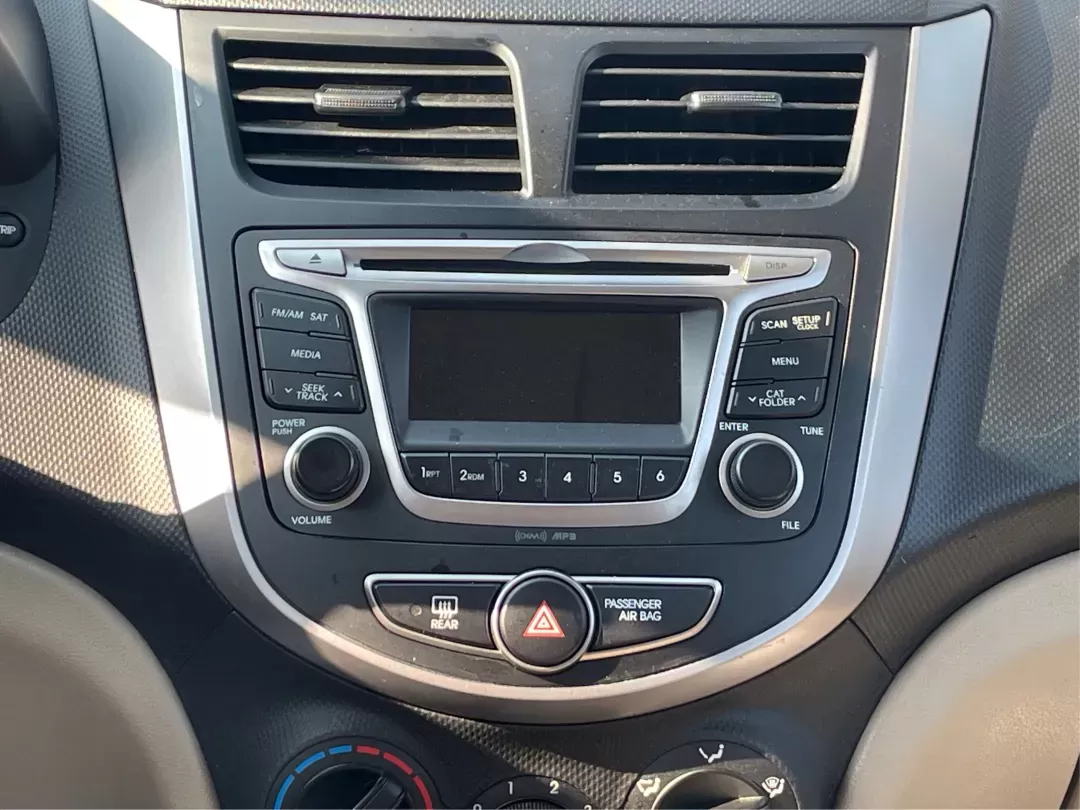 2017 Hyundai Accent SE 4-Door 6A (KMHCT4AE7HU) with an 1.6L L4 DOHC 16V engine, 6-Speed Automatic transmission, located at 401 Woodman Dr, Riverside, OH, 45431, (937) 908-9800, 39.760899, -84.123421 - Photo#12