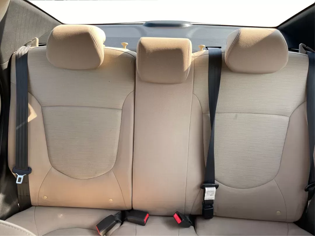 2017 Hyundai Accent SE 4-Door 6A (KMHCT4AE7HU) with an 1.6L L4 DOHC 16V engine, 6-Speed Automatic transmission, located at 401 Woodman Dr, Riverside, OH, 45431, (937) 908-9800, 39.760899, -84.123421 - Photo#13