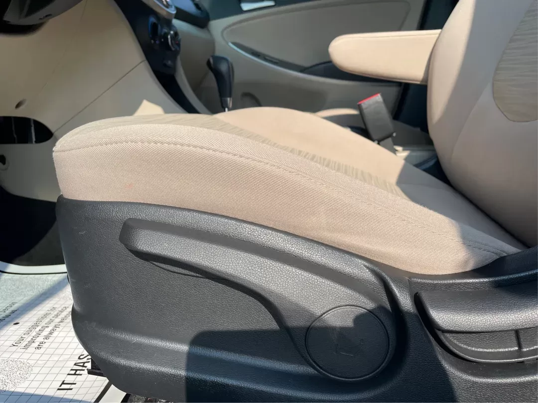 2017 Hyundai Accent SE 4-Door 6A (KMHCT4AE7HU) with an 1.6L L4 DOHC 16V engine, 6-Speed Automatic transmission, located at 401 Woodman Dr, Riverside, OH, 45431, (937) 908-9800, 39.760899, -84.123421 - Photo#16