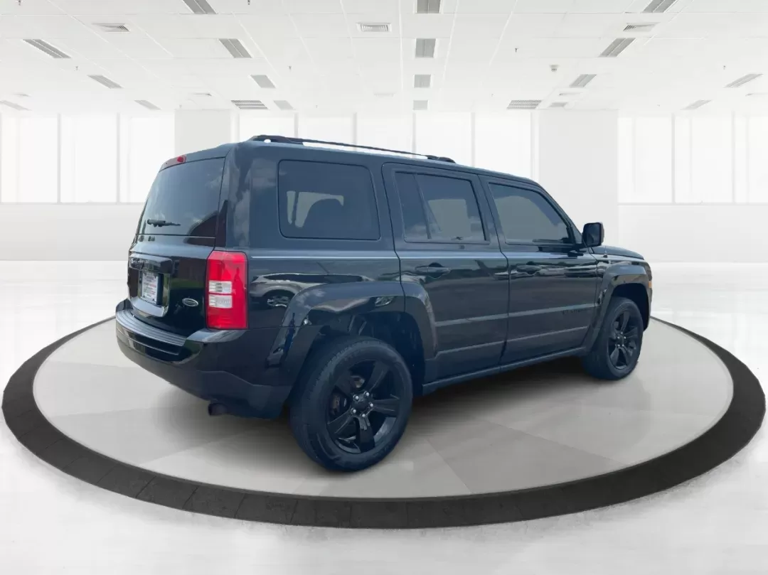 2015 Jeep Patriot Altitude Edition (1C4NJRBB1FD) with an 2.4L I-4 DOHC engine, located at 880 E. National Road, Vandalia, OH, 45377, (937) 908-9800, 39.891918, -84.183594 - 2015 Jeep Patriot Altitude Edition - Photo#2