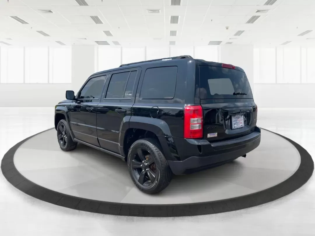2015 Jeep Patriot Altitude Edition (1C4NJRBB1FD) with an 2.4L I-4 DOHC engine, located at 880 E. National Road, Vandalia, OH, 45377, (937) 908-9800, 39.891918, -84.183594 - 2015 Jeep Patriot Altitude Edition - Photo#4