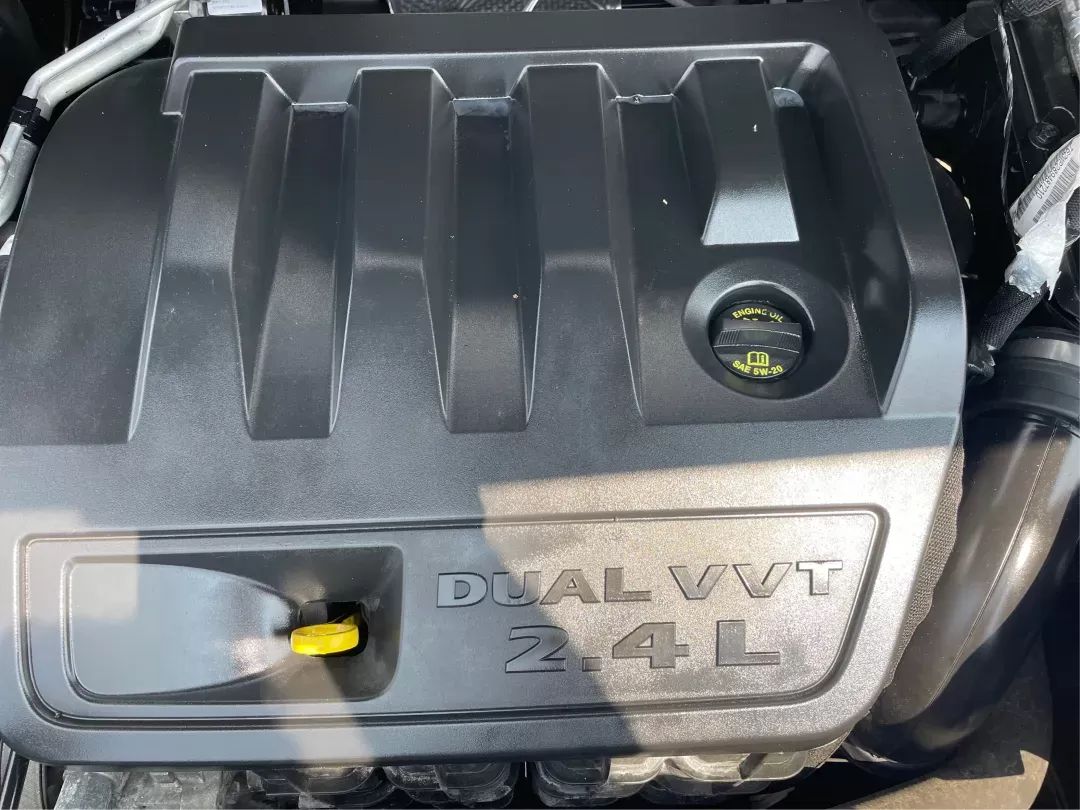 2015 Jeep Patriot Altitude Edition (1C4NJRBB1FD) with an 2.4L I-4 DOHC engine, located at 880 E. National Road, Vandalia, OH, 45377, (937) 908-9800, 39.891918, -84.183594 - 2015 Jeep Patriot Altitude Edition - Photo#10