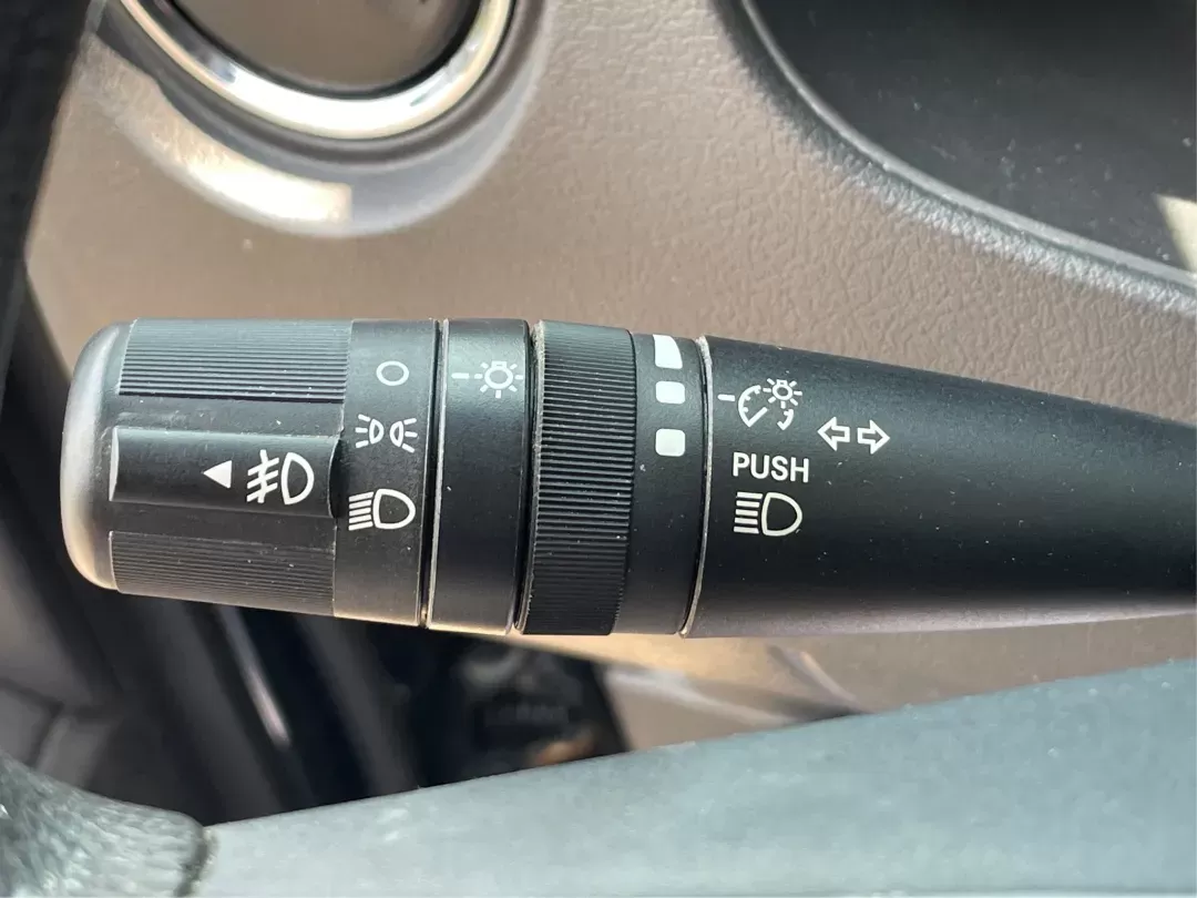 2015 Jeep Patriot Altitude Edition (1C4NJRBB1FD) with an 2.4L I-4 DOHC engine, located at 880 E. National Road, Vandalia, OH, 45377, (937) 908-9800, 39.891918, -84.183594 - 2015 Jeep Patriot Altitude Edition - Photo#16