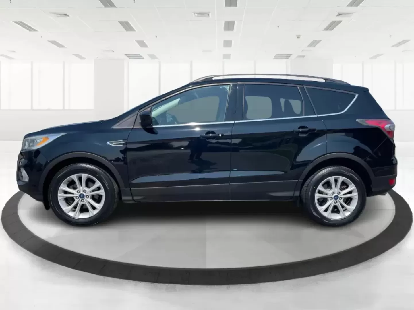 2017 Ford Escape SE (1FMCU0GDXHU) with an Other engine, located at 8750 N County Rd 25A, Piqua, OH, 45356, (937) 908-9800, 40.164391, -84.232513 - 2017 Ford Escape SE - Photo#5