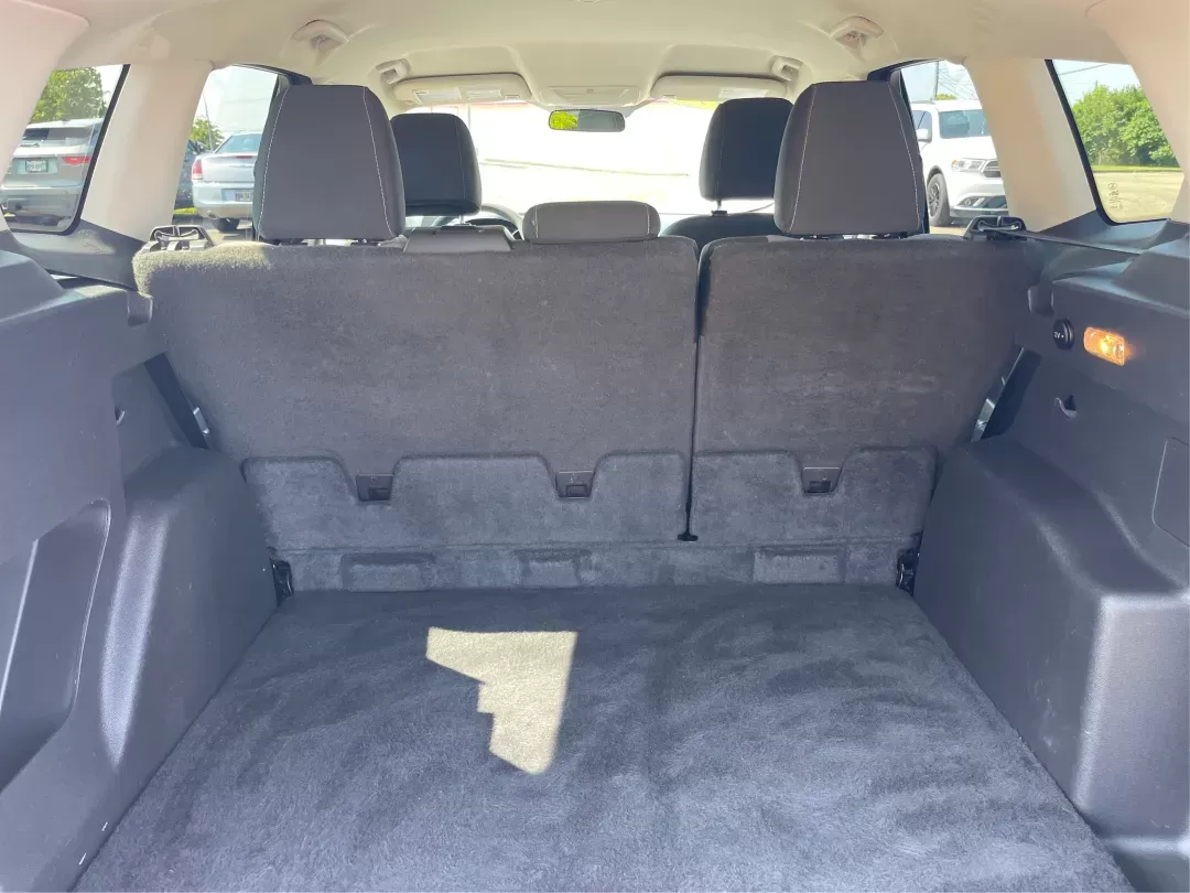2017 Ford Escape SE (1FMCU0GDXHU) with an Other engine, located at 8750 N County Rd 25A, Piqua, OH, 45356, (937) 908-9800, 40.164391, -84.232513 - Photo#11