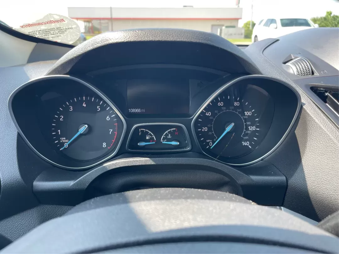 2017 Ford Escape SE (1FMCU0GDXHU) with an Other engine, located at 8750 N County Rd 25A, Piqua, OH, 45356, (937) 908-9800, 40.164391, -84.232513 - Photo#14