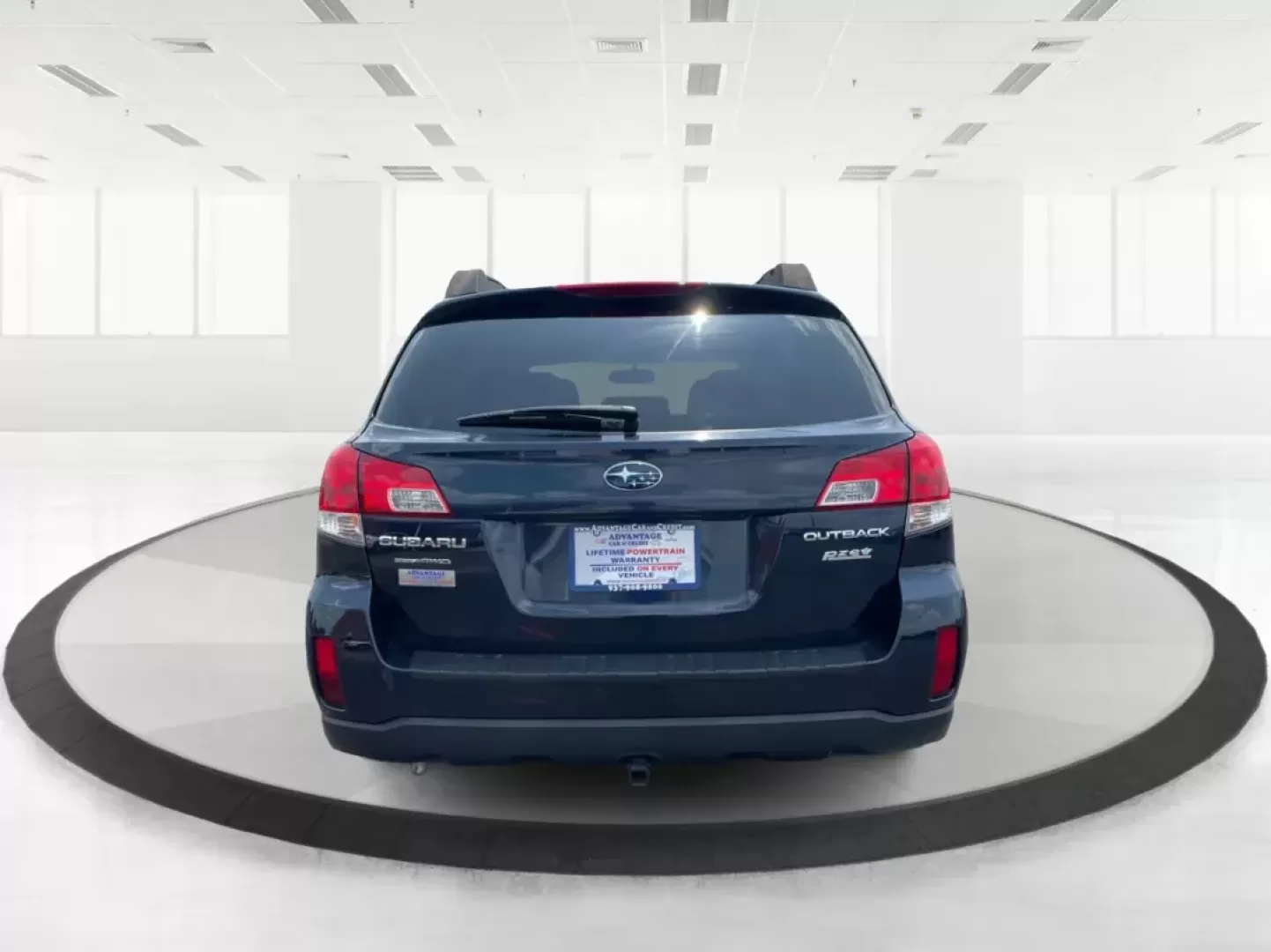 2013 Subaru Outback 2.5i Premium (4S4BRBGC0D3) with an 2.5L H-4 DOHC engine, located at 401 Woodman Dr, Riverside, OH, 45431, (937) 908-9800, 39.760899, -84.123421 - 2013 Subaru Outback 2.5i Premium - Photo#3