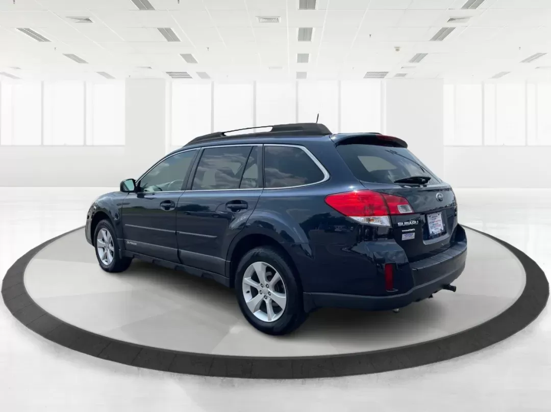 2013 Subaru Outback 2.5i Premium (4S4BRBGC0D3) with an 2.5L H-4 DOHC engine, located at 401 Woodman Dr, Riverside, OH, 45431, (937) 908-9800, 39.760899, -84.123421 - 2013 Subaru Outback 2.5i Premium - Photo#4
