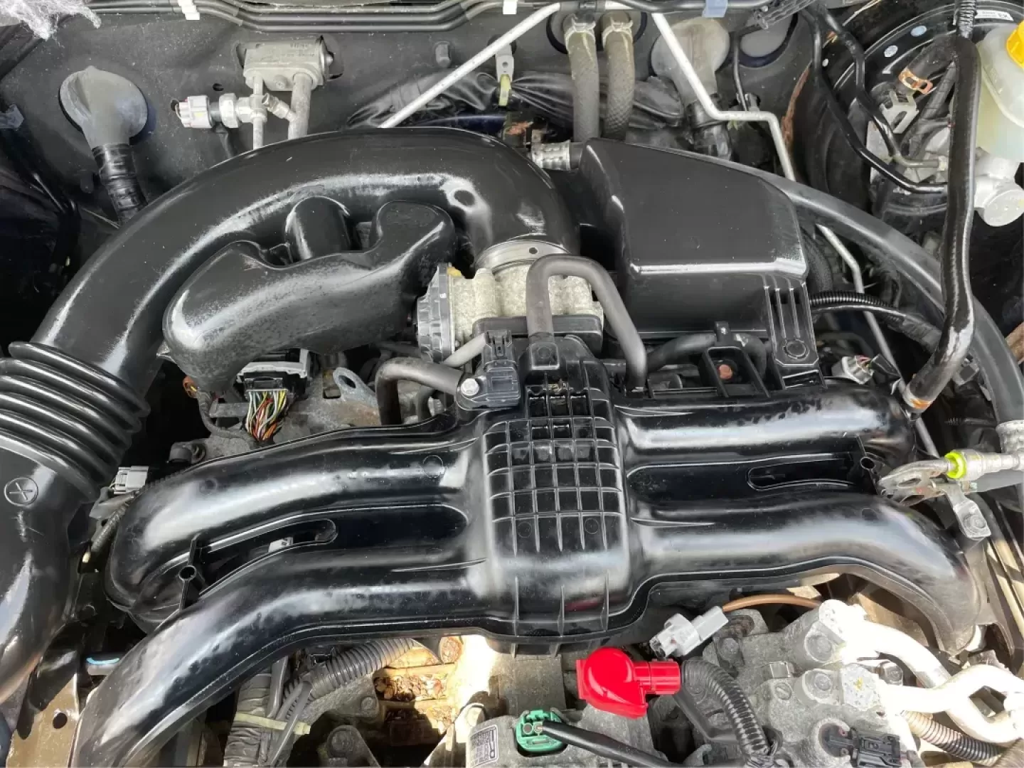2013 Subaru Outback 2.5i Premium (4S4BRBGC0D3) with an 2.5L H-4 DOHC engine, located at 401 Woodman Dr, Riverside, OH, 45431, (937) 908-9800, 39.760899, -84.123421 - 2013 Subaru Outback 2.5i Premium - Photo#10