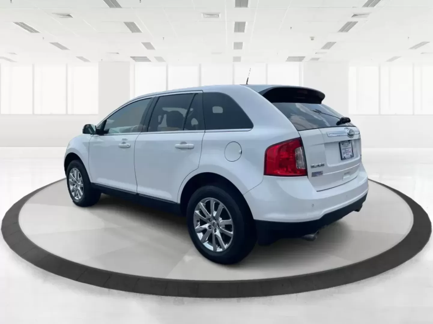 2013 Ford Edge Limited (2FMDK4KCXDB) with an 3.5L V-6 DOHC engine, located at 4508 South Dixie Dr, Moraine, OH, 45439, (937) 908-9800, 39.689976, -84.218452 - 2013 Ford Edge Limited - Photo#4