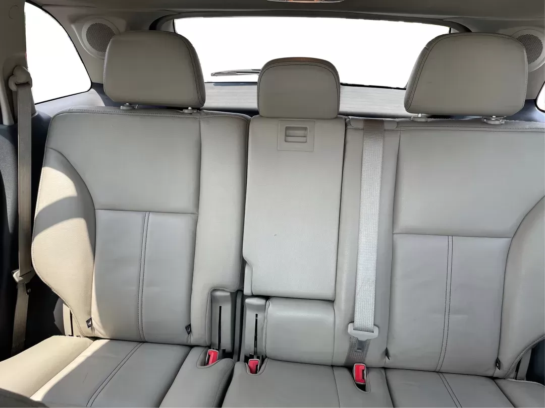 2013 Ford Edge Limited (2FMDK4KCXDB) with an 3.5L V-6 DOHC engine, located at 4508 South Dixie Dr, Moraine, OH, 45439, (937) 908-9800, 39.689976, -84.218452 - 2013 Ford Edge Limited - Photo#13