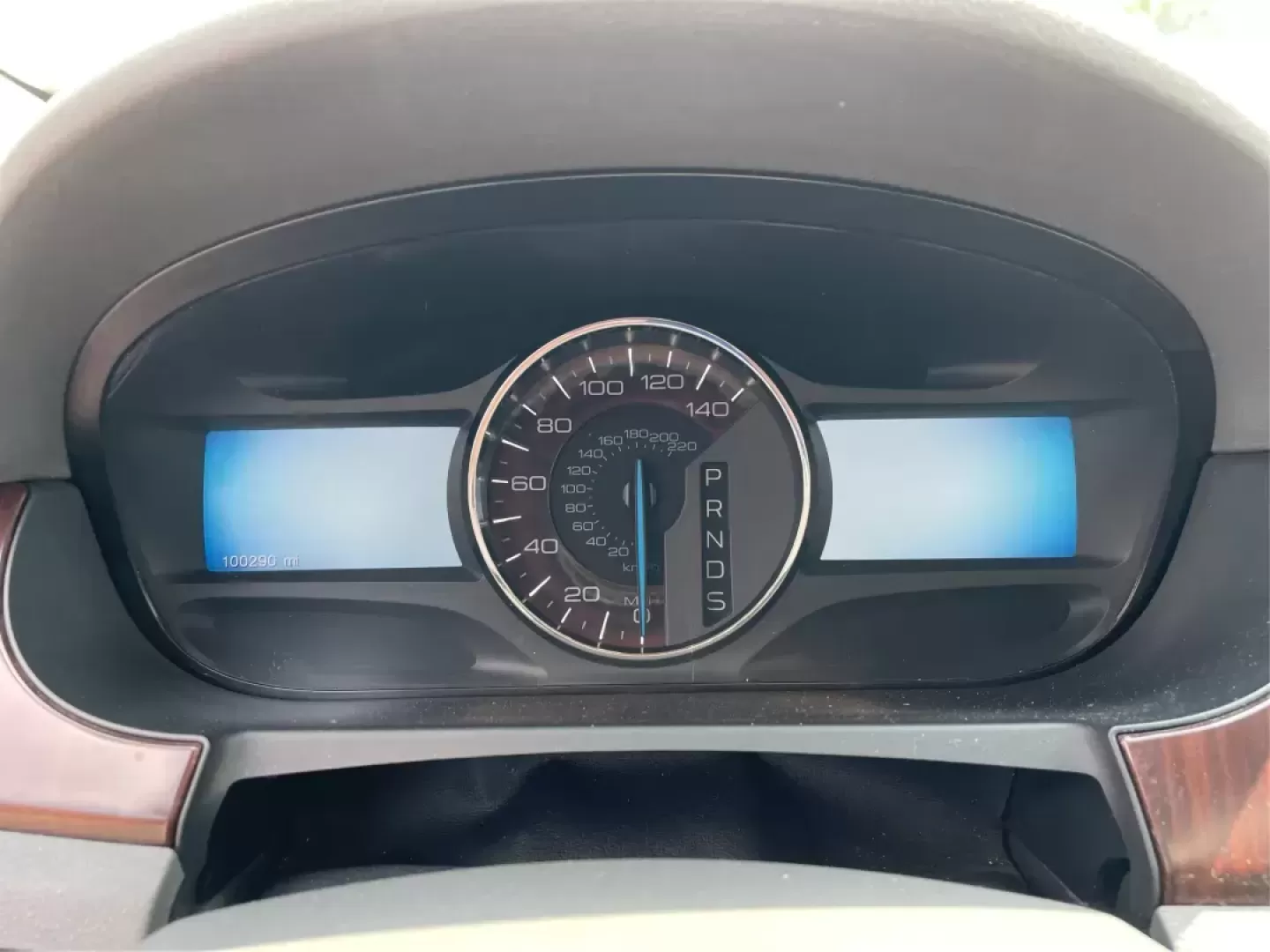 2013 Ford Edge Limited (2FMDK4KCXDB) with an 3.5L V-6 DOHC engine, located at 4508 South Dixie Dr, Moraine, OH, 45439, (937) 908-9800, 39.689976, -84.218452 - 2013 Ford Edge Limited - Photo#14