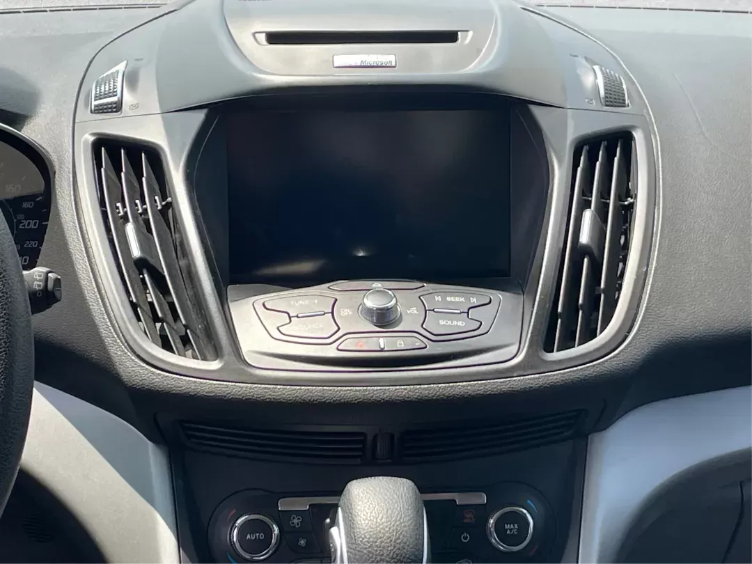 2013 Ford Escape SE (1FMCU0G91DU) with an Other engine, located at 1184 Kauffman Ave, Fairborn, OH, 45324, (937) 908-9800, 39.807072, -84.030914 - Photo#12