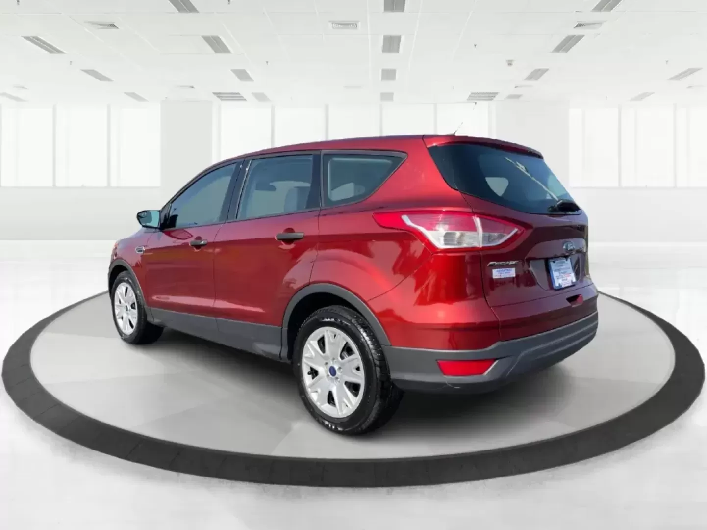 2016 Ford Escape S (1FMCU0F7XGU) with an Duratec 2.5L I-4 DOHC engine, located at 8750 N County Rd 25A, Piqua, OH, 45356, (937) 908-9800, 40.164391, -84.232513 - 2016 Ford Escape S - Photo#4