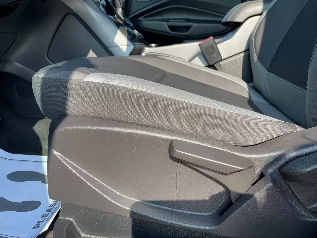 2016 Ford Escape S (1FMCU0F7XGU) with an Duratec 2.5L I-4 DOHC engine, located at 8750 N County Rd 25A, Piqua, OH, 45356, (937) 908-9800, 40.164391, -84.232513 - Photo#17