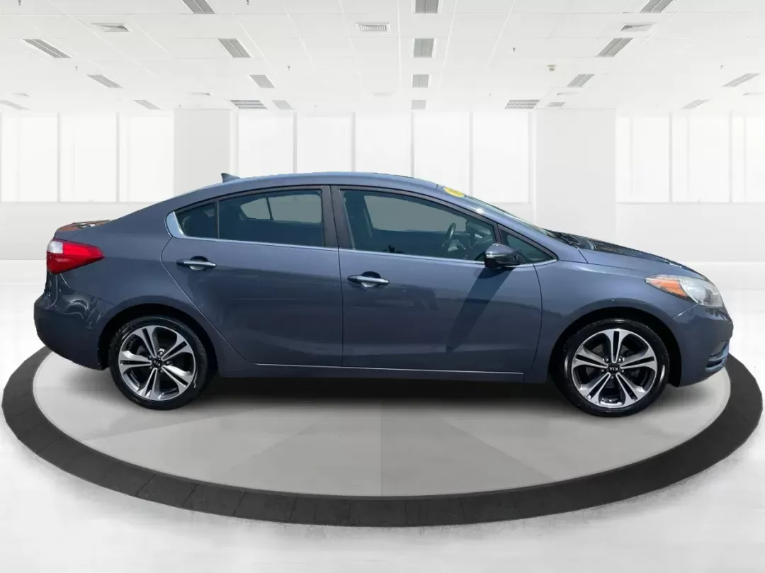 2014 Kia Forte EX (KNAFX4A88E5) with an 2L I-4 gasoline direct injection engine, located at 8750 N County Rd 25A, Piqua, OH, 45356, (937) 908-9800, 40.164391, -84.232513 - Photo#1
