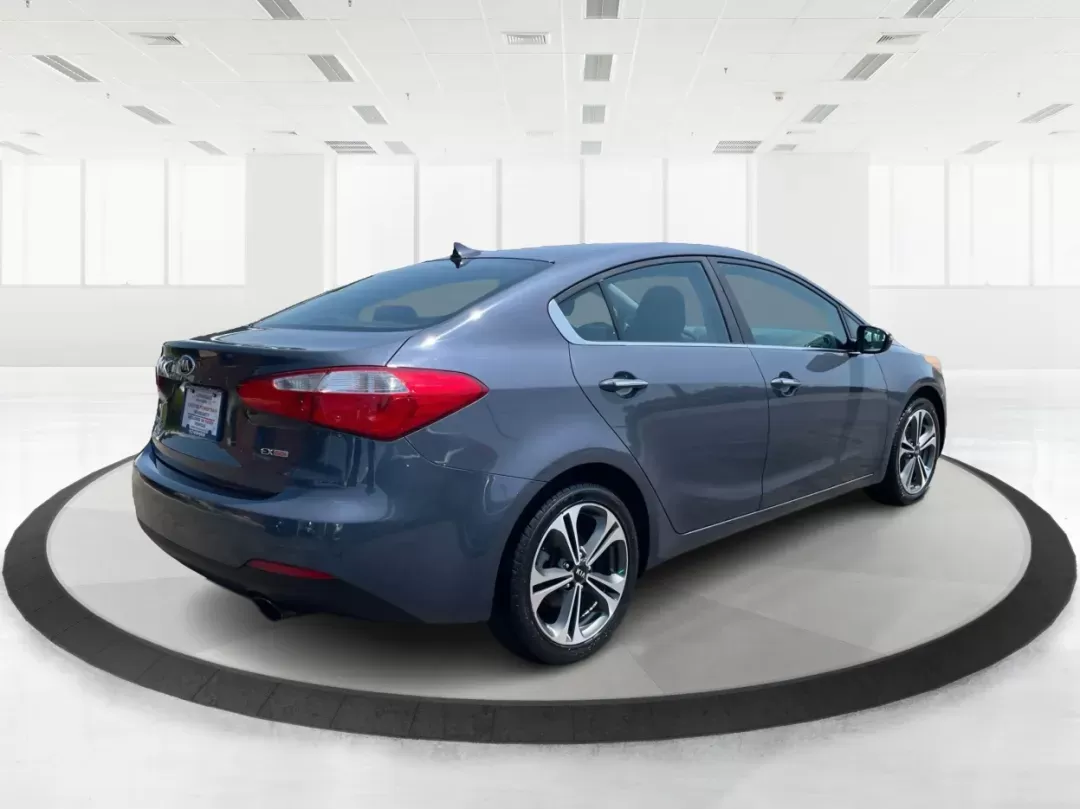 2014 Kia Forte EX (KNAFX4A88E5) with an 2L I-4 gasoline direct injection engine, located at 8750 N County Rd 25A, Piqua, OH, 45356, (937) 908-9800, 40.164391, -84.232513 - Photo#2