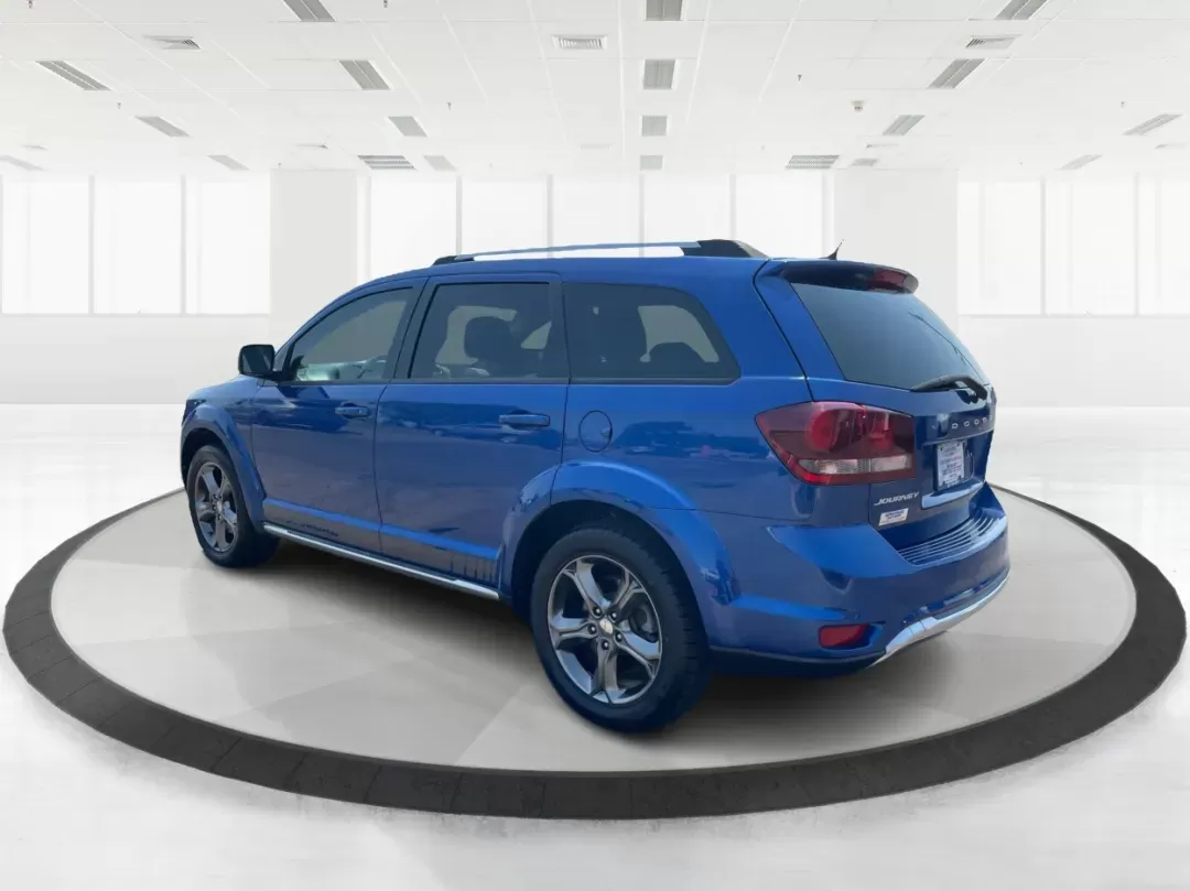 2015 Dodge Journey Crossroad (3C4PDCGB1FT) with an Other engine, located at 1230 East Main St, Xenia, OH, 45385, (937) 908-9800, 39.688026, -83.910172 - Photo#4