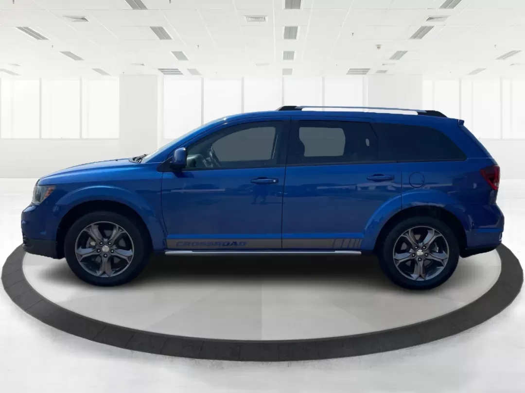 2015 Dodge Journey Crossroad (3C4PDCGB1FT) with an Other engine, located at 1230 East Main St, Xenia, OH, 45385, (937) 908-9800, 39.688026, -83.910172 - Photo#5