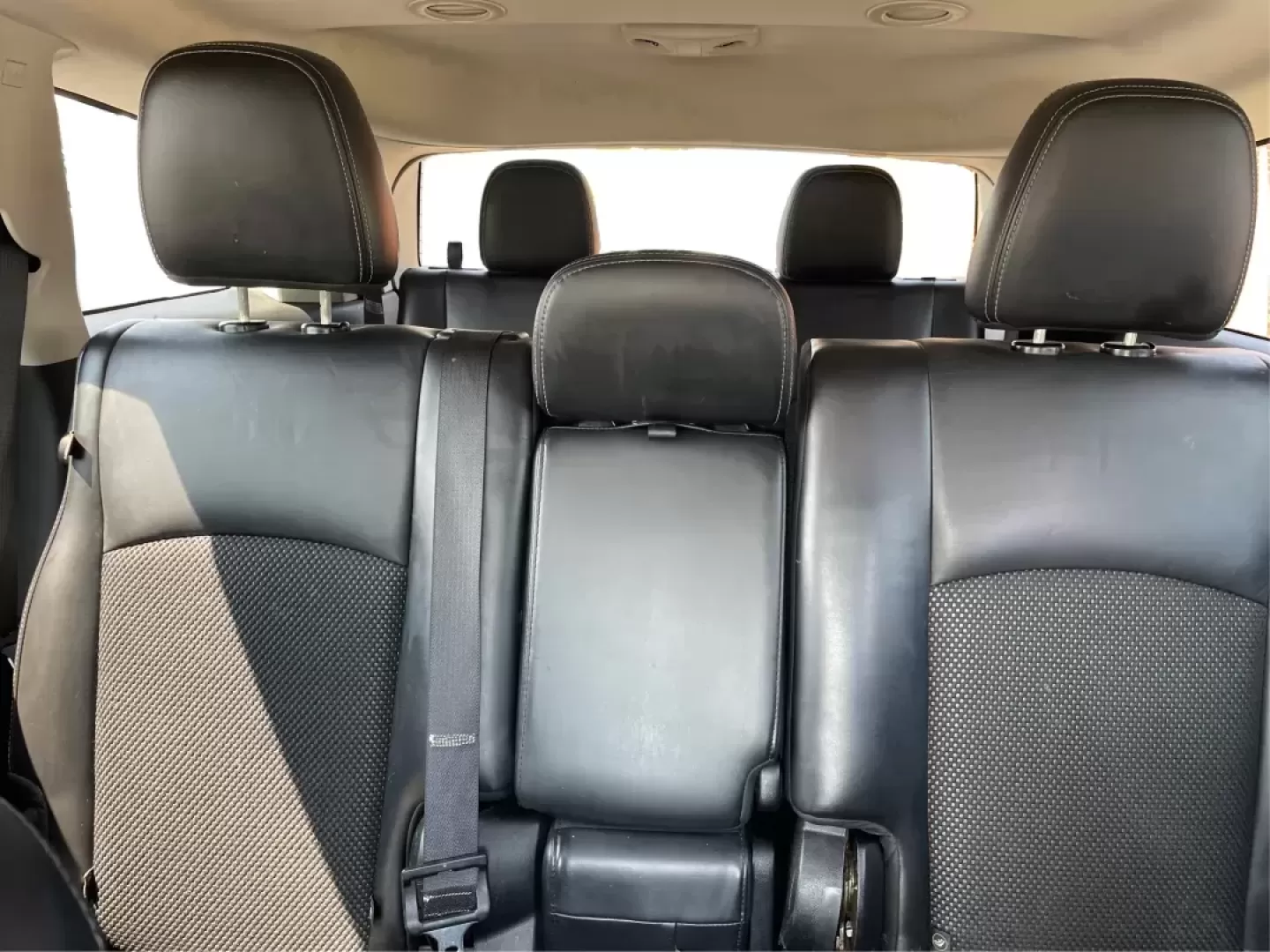 2015 Dodge Journey Crossroad (3C4PDCGB1FT) with an Other engine, located at 1230 East Main St, Xenia, OH, 45385, (937) 908-9800, 39.688026, -83.910172 - 2015 Dodge Journey Crossroad - Photo#13