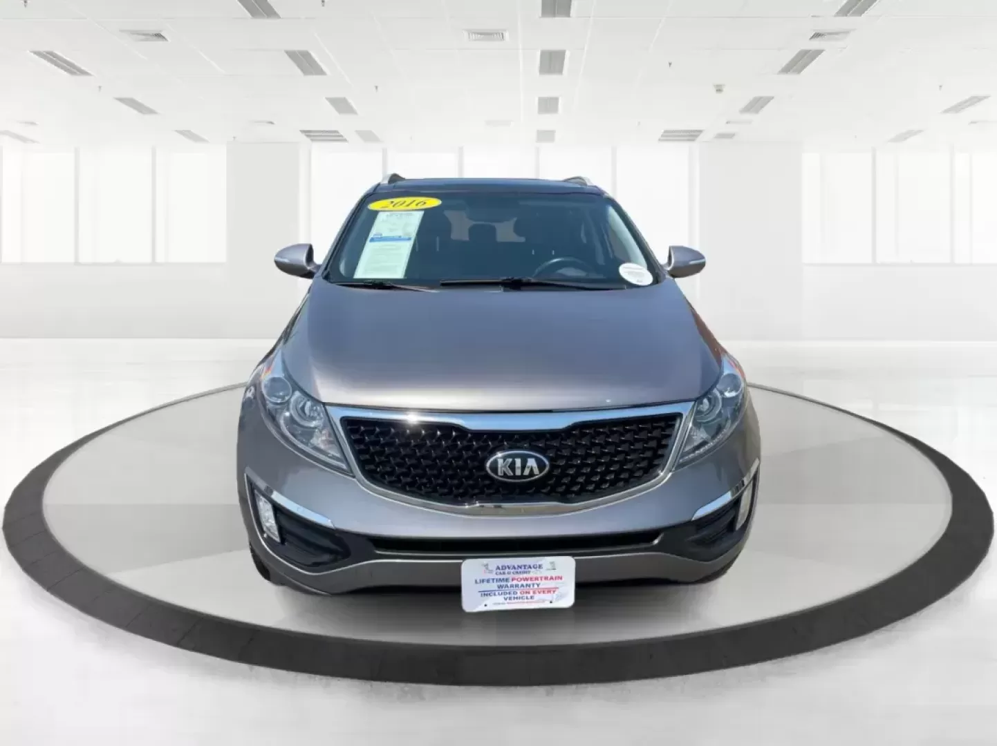 2016 Kia Sportage EX (KNDPCCAC7G7) with an Theta II 2.4L I-4 gasoline direct injection engine, located at 1230 East Main St, Xenia, OH, 45385, (937) 908-9800, 39.688026, -83.910172 - Photo#6