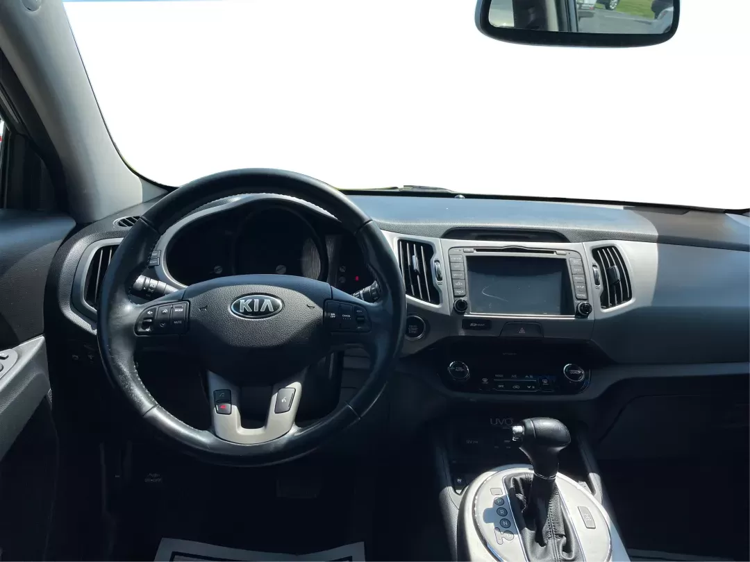 2016 Kia Sportage EX (KNDPCCAC7G7) with an Theta II 2.4L I-4 gasoline direct injection engine, located at 1230 East Main St, Xenia, OH, 45385, (937) 908-9800, 39.688026, -83.910172 - Photo#20