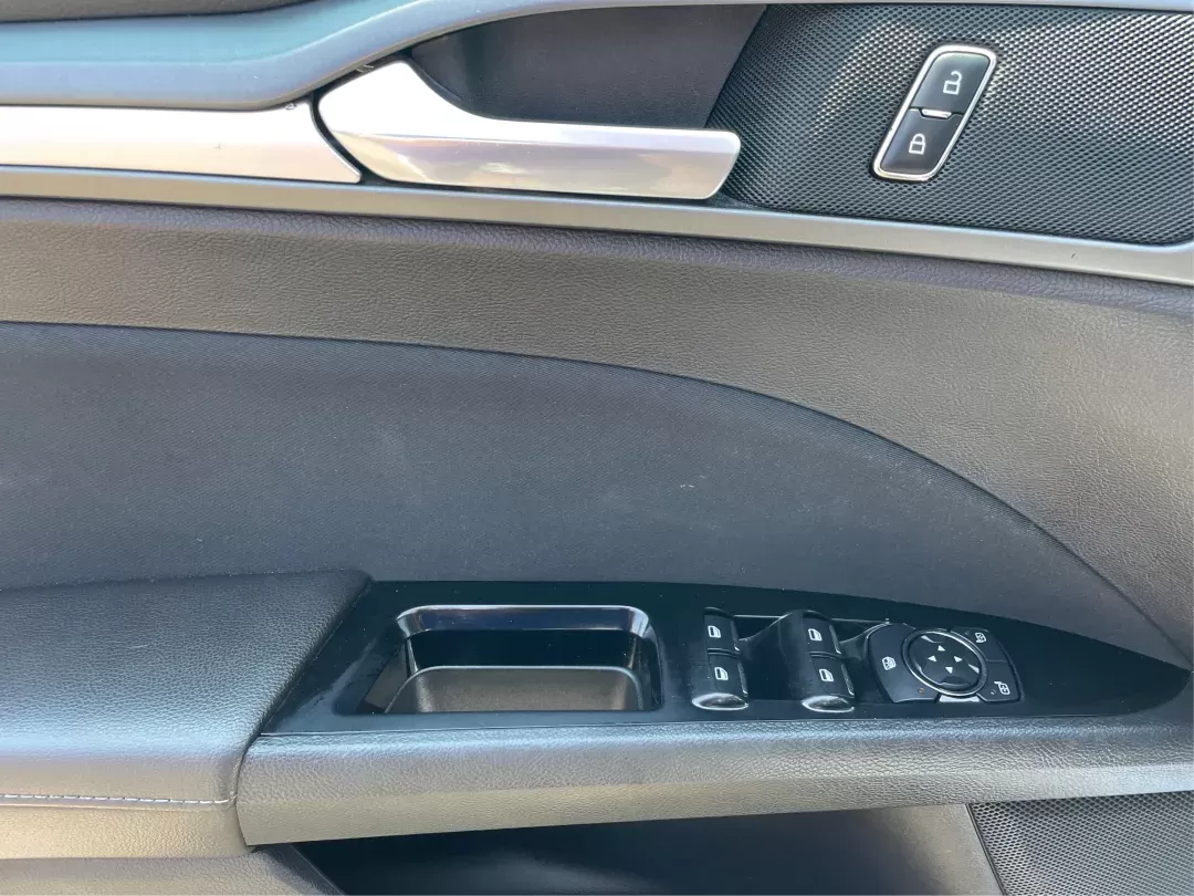 2013 Ford Fusion SE (3FA6P0H73DR) with an Other engine, located at 4508 South Dixie Dr, Moraine, OH, 45439, (937) 908-9800, 39.689976, -84.218452 - Photo#18