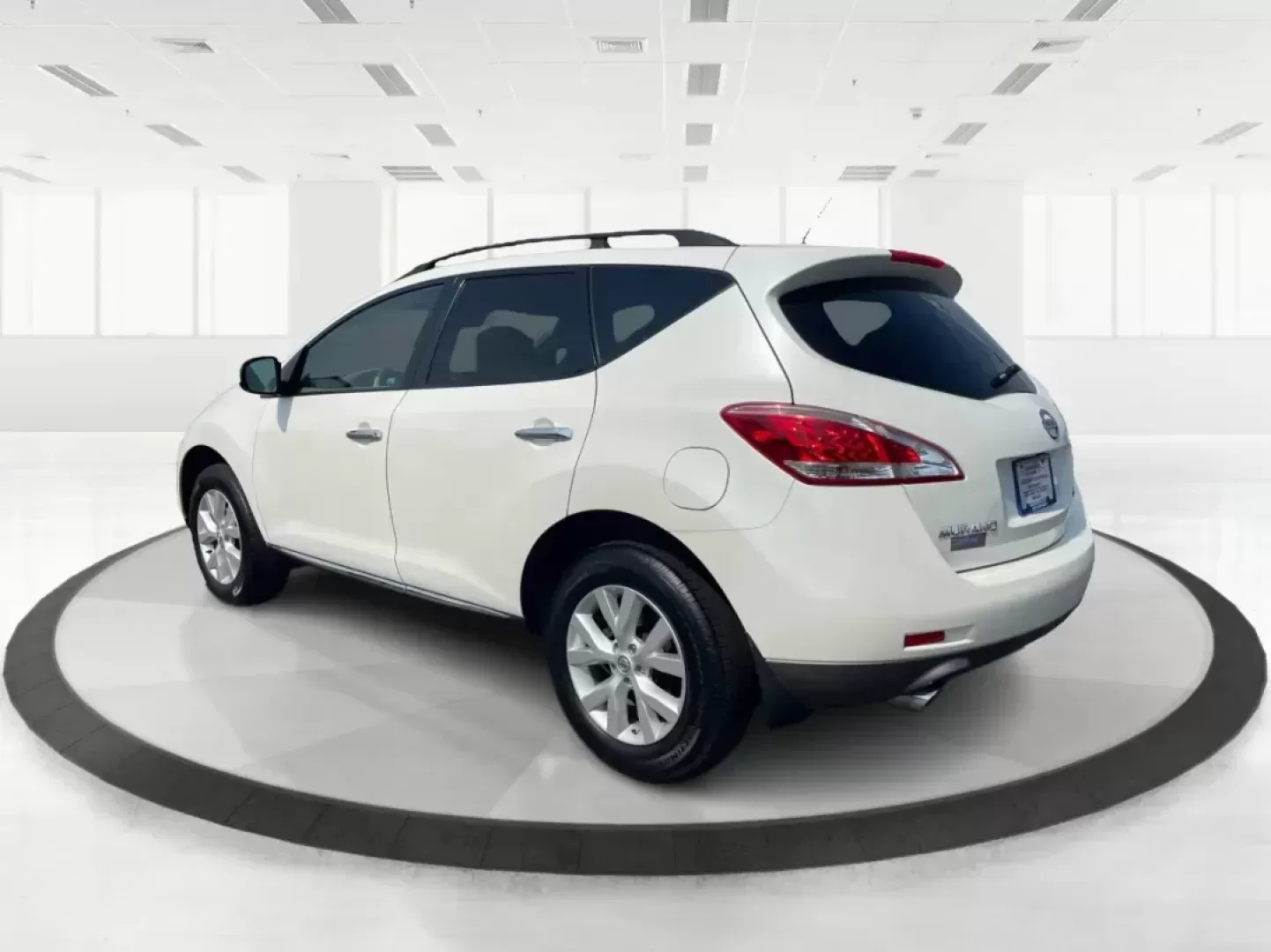 2012 Nissan Murano SL (JN8AZ1MW8CW) with an 3.5L V-6 DOHC engine, located at 4508 South Dixie Dr, Moraine, OH, 45439, (937) 908-9800, 39.689976, -84.218452 - Photo#4