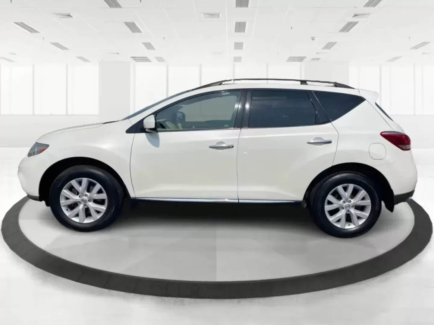 2012 Nissan Murano SL (JN8AZ1MW8CW) with an 3.5L V-6 DOHC engine, located at 4508 South Dixie Dr, Moraine, OH, 45439, (937) 908-9800, 39.689976, -84.218452 - Photo#5