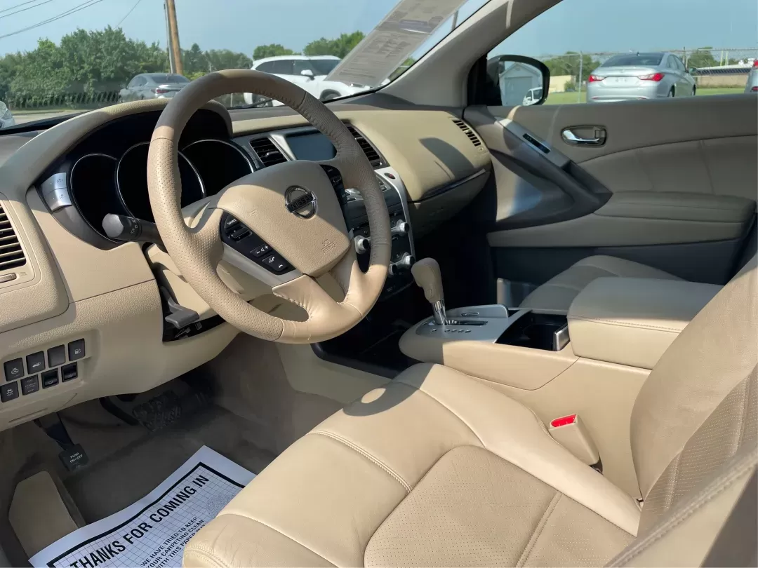 2012 Nissan Murano SL (JN8AZ1MW8CW) with an 3.5L V-6 DOHC engine, located at 4508 South Dixie Dr, Moraine, OH, 45439, (937) 908-9800, 39.689976, -84.218452 - Photo#8