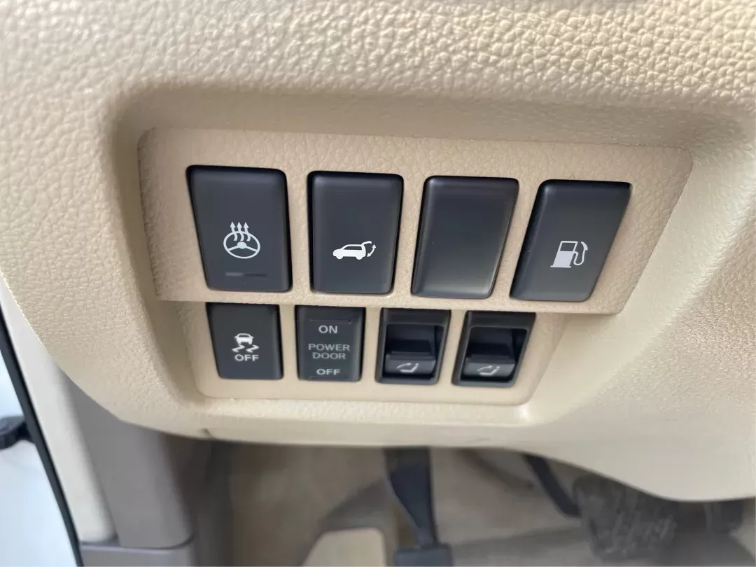 2012 Nissan Murano SL (JN8AZ1MW8CW) with an 3.5L V-6 DOHC engine, located at 4508 South Dixie Dr, Moraine, OH, 45439, (937) 908-9800, 39.689976, -84.218452 - Photo#16