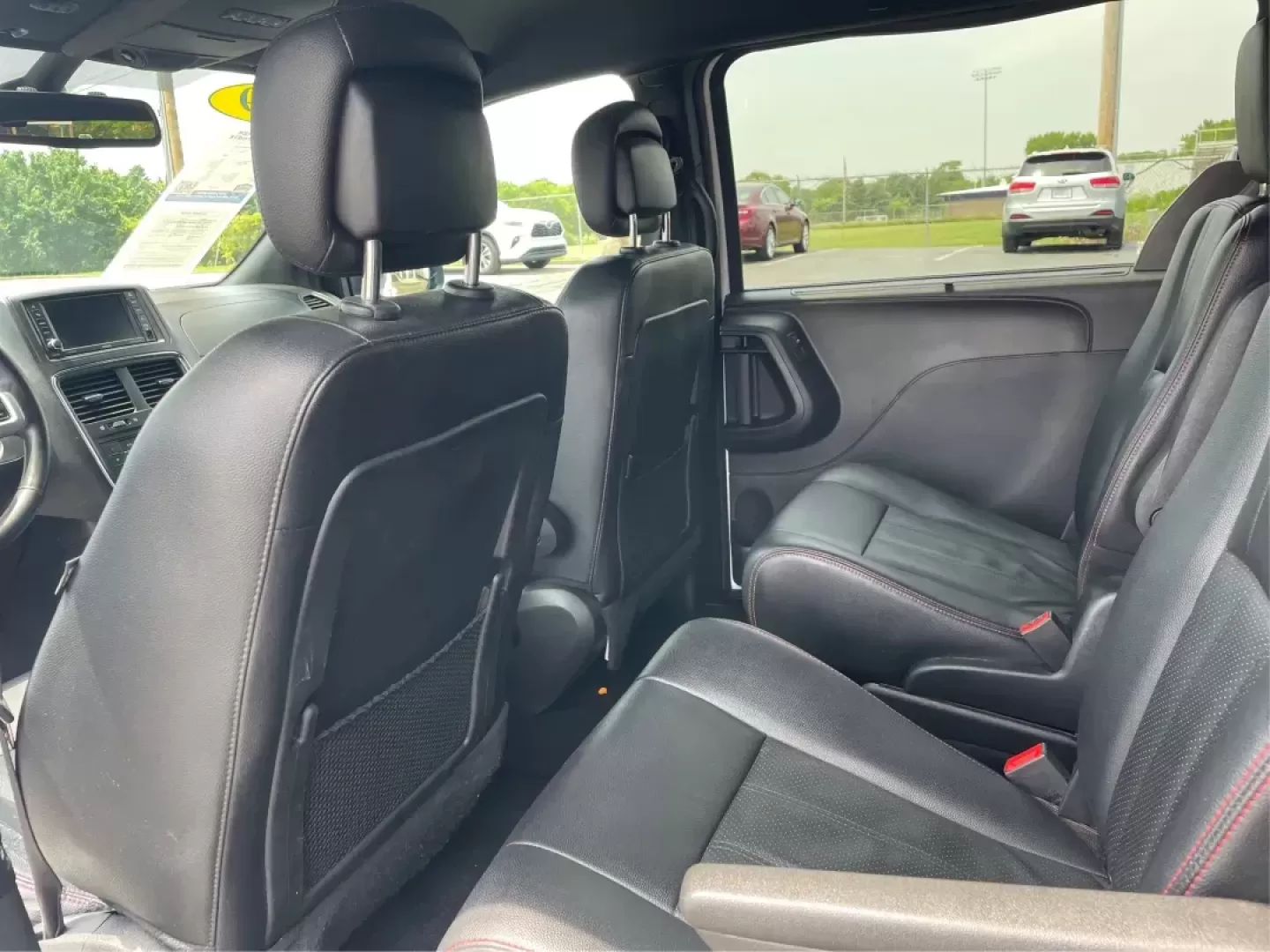 2019 Dodge Grand Caravan GT (2C4RDGEG7KR) with an Pentastar 3.6L V-6 DOHC engine, located at 1230 East Main St, Xenia, OH, 45385, (937) 908-9800, 39.688026, -83.910172 - Photo#9
