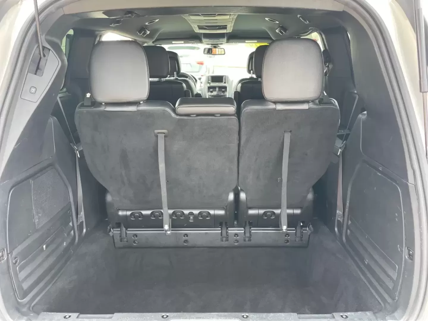 2019 Dodge Grand Caravan GT (2C4RDGEG7KR) with an Pentastar 3.6L V-6 DOHC engine, located at 1230 East Main St, Xenia, OH, 45385, (937) 908-9800, 39.688026, -83.910172 - Photo#11