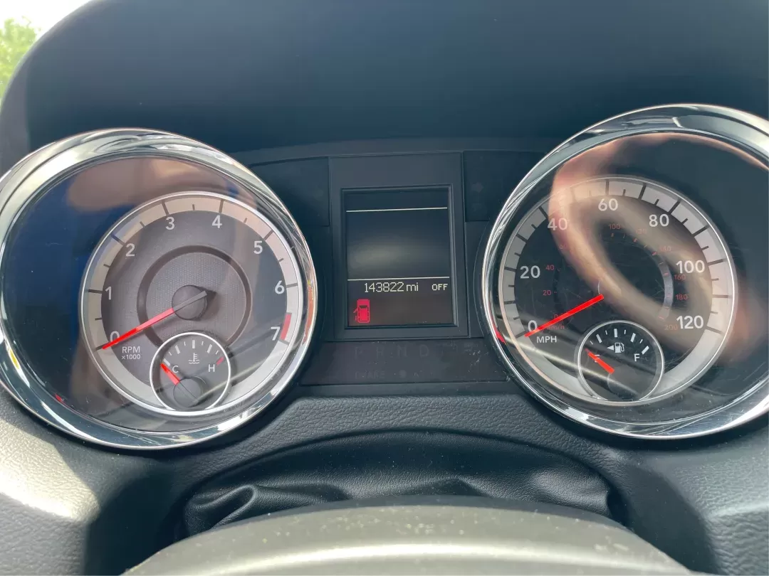 2019 Dodge Grand Caravan GT (2C4RDGEG7KR) with an Pentastar 3.6L V-6 DOHC engine, located at 1230 East Main St, Xenia, OH, 45385, (937) 908-9800, 39.688026, -83.910172 - Photo#14