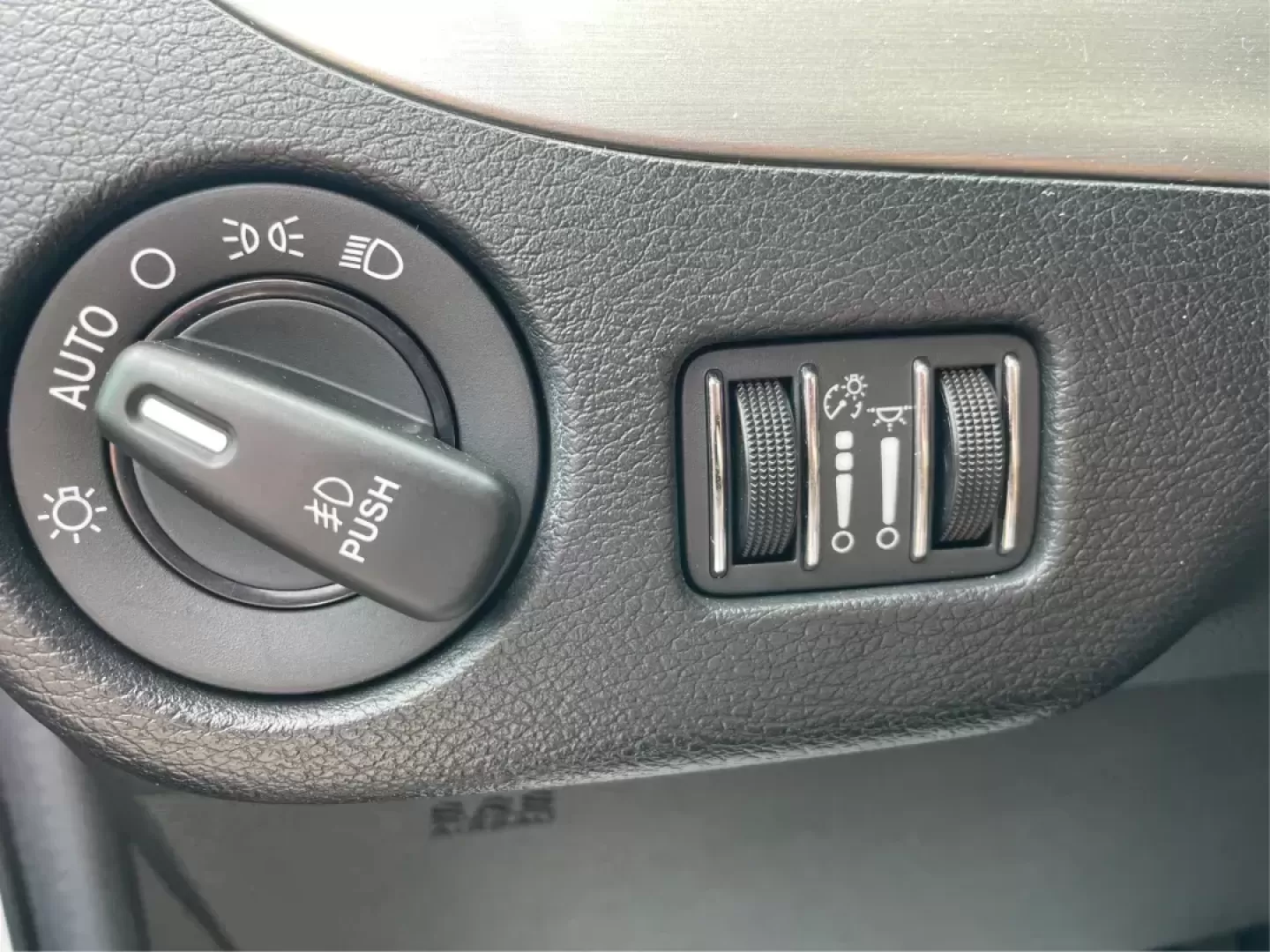 2019 Dodge Grand Caravan GT (2C4RDGEG7KR) with an Pentastar 3.6L V-6 DOHC engine, located at 1230 East Main St, Xenia, OH, 45385, (937) 908-9800, 39.688026, -83.910172 - Photo#16