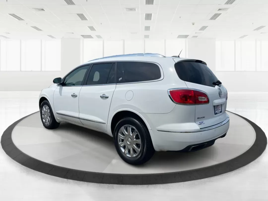 2016 Buick Enclave Leather (5GAKRBKD2GJ) with an 3.6L V-6 gasoline direct injection engine, located at 8750 N County Rd 25A, Piqua, OH, 45356, (937) 908-9800, 40.164391, -84.232513 - Photo#4