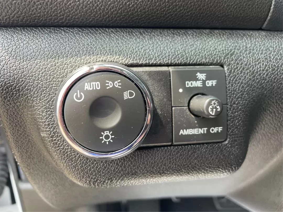 2016 Buick Enclave Leather (5GAKRBKD2GJ) with an 3.6L V-6 gasoline direct injection engine, located at 8750 N County Rd 25A, Piqua, OH, 45356, (937) 908-9800, 40.164391, -84.232513 - Photo#16