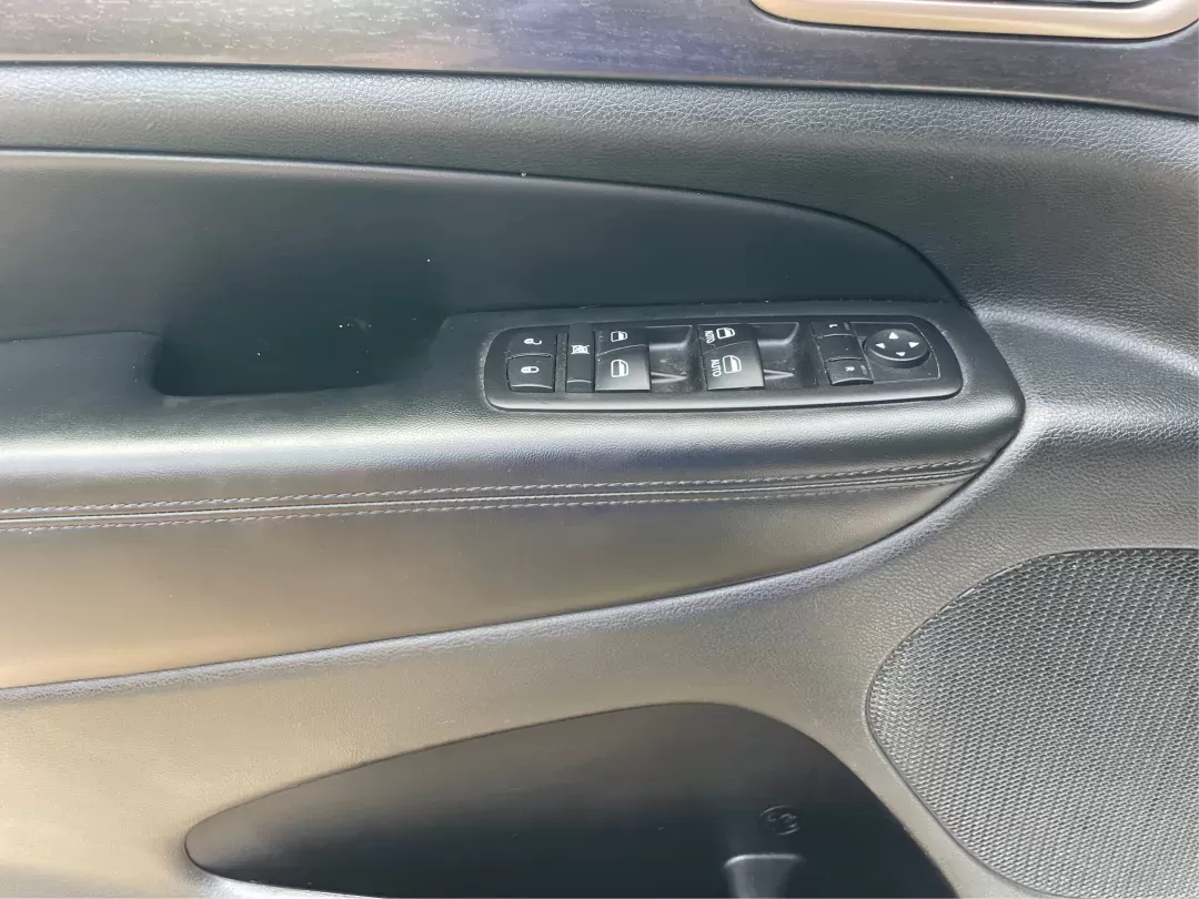 2014 Jeep Grand Cherokee Laredo (1C4RJFAGXEC) with an 3.6L V-6 DOHC engine, located at 880 E. National Road, Vandalia, OH, 45377, (937) 908-9800, 39.891918, -84.183594 - 2014 Jeep Grand Cherokee Laredo - Photo#18