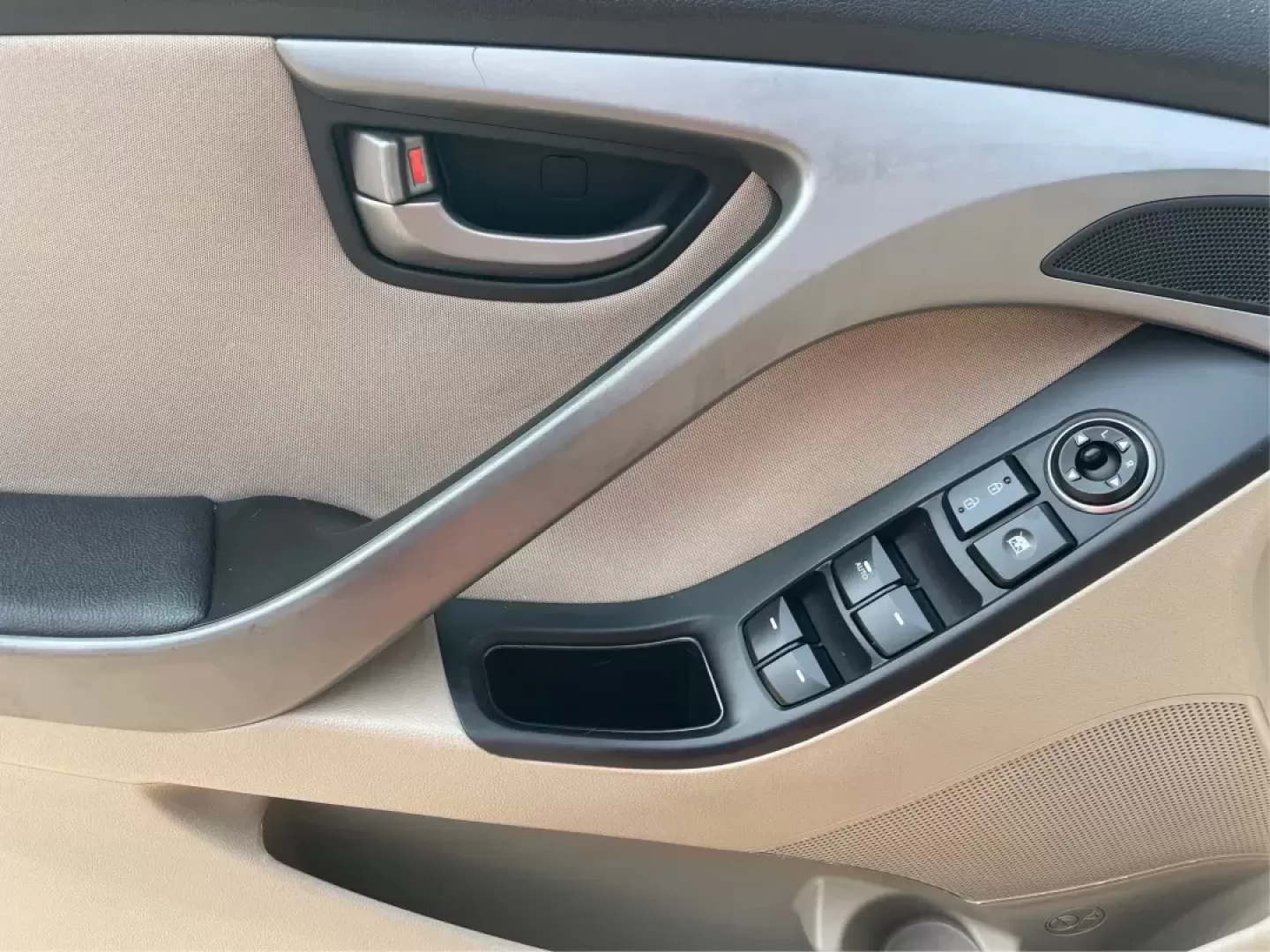 2016 Hyundai Elantra Value Edition (5NPDH4AE8GH) with an Nu 1.8L I-4 DOHC engine, located at 1099 N County Rd 25A, Troy, OH, 45373, (937) 908-9800, 40.057079, -84.212883 - 2016 Hyundai Elantra Value Edition - Photo#18