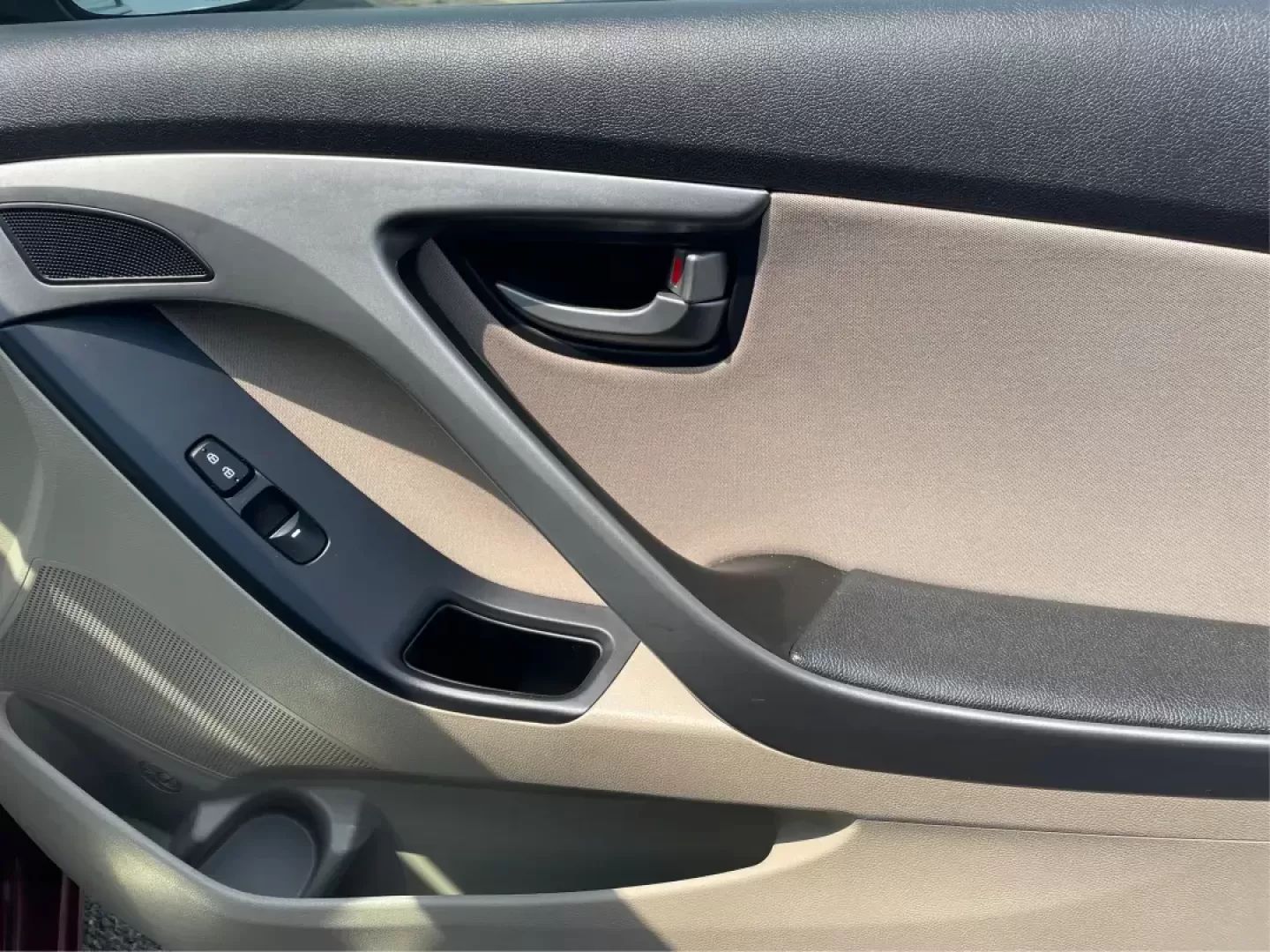 2016 Hyundai Elantra Value Edition (5NPDH4AE8GH) with an Nu 1.8L I-4 DOHC engine, located at 1099 N County Rd 25A, Troy, OH, 45373, (937) 908-9800, 40.057079, -84.212883 - 2016 Hyundai Elantra Value Edition - Photo#19