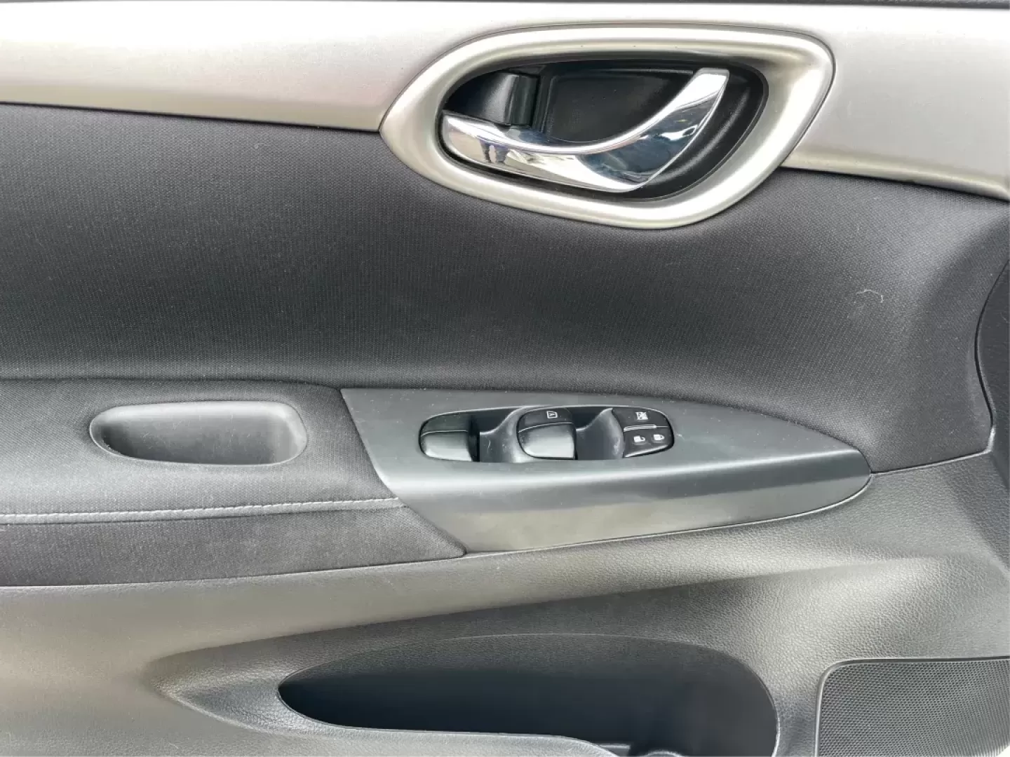 2014 Nissan Sentra S (3N1AB7AP8EL) with an 1.8L I-4 DOHC engine, located at 1951 S Dayton Lakeview Rd., New Carlisle, OH, 45344, (937) 908-9800, 39.890999, -84.050255 - 2014 Nissan Sentra S - Photo#18