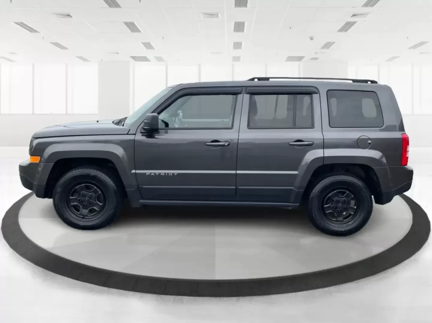 2016 Jeep Patriot Sport (1C4NJPBAXGD) with an Other engine, located at 401 Woodman Dr, Riverside, OH, 45431, (937) 908-9800, 39.760899, -84.123421 - 2016 Jeep Patriot Sport - Photo#5