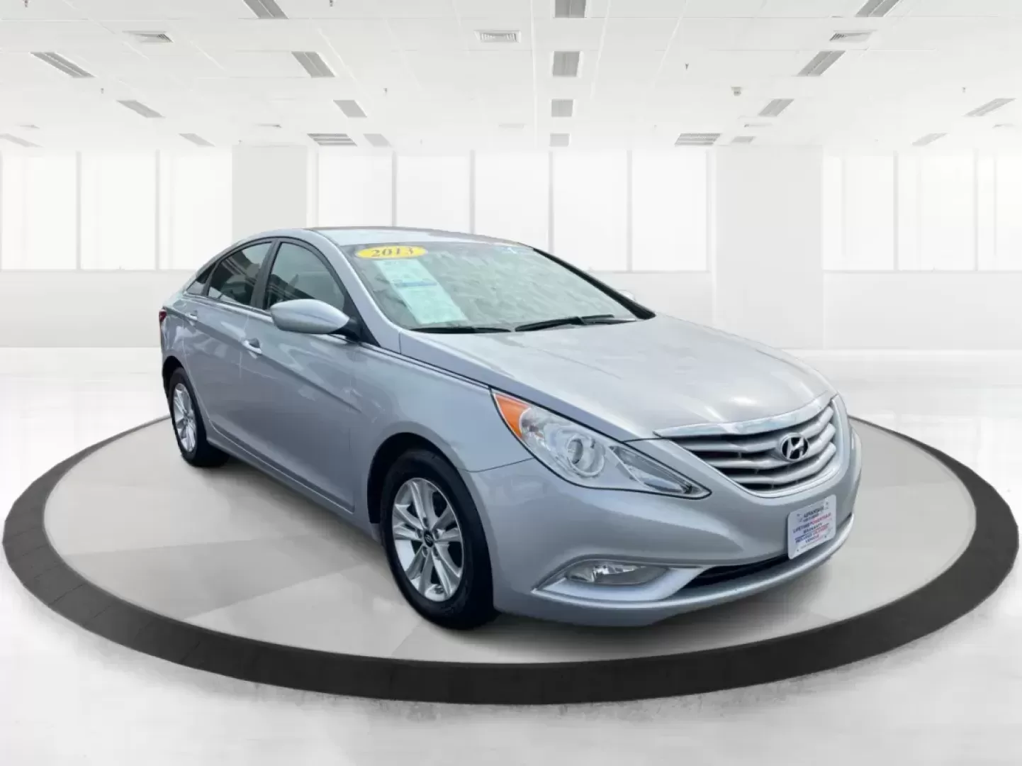 2013 Hyundai Sonata GLS (5NPEB4AC1DH) with an 2.4L I-4 gasoline direct injection engine, located at 8750 N County Rd 25A, Piqua, OH, 45356, (937) 908-9800, 40.164391, -84.232513 - Photo#0