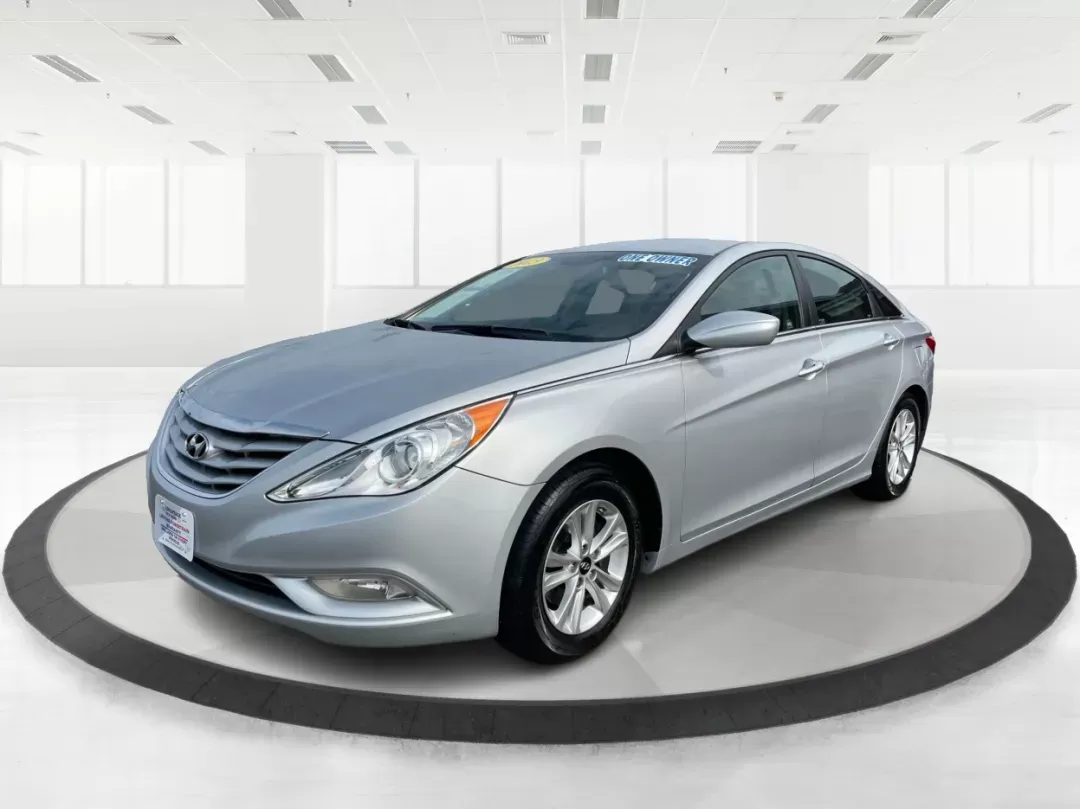 2013 Hyundai Sonata GLS (5NPEB4AC1DH) with an 2.4L I-4 gasoline direct injection engine, located at 8750 N County Rd 25A, Piqua, OH, 45356, (937) 908-9800, 40.164391, -84.232513 - Photo#7