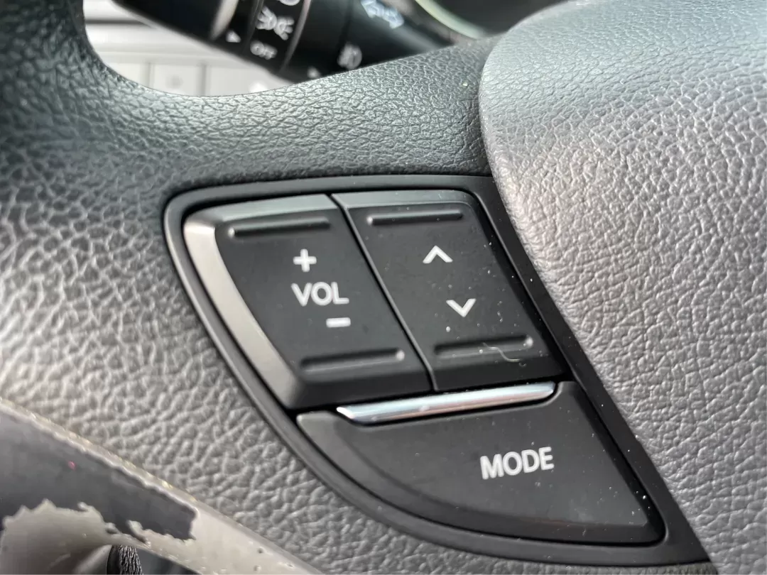 2013 Hyundai Sonata GLS (5NPEB4AC1DH) with an 2.4L I-4 gasoline direct injection engine, located at 8750 N County Rd 25A, Piqua, OH, 45356, (937) 908-9800, 40.164391, -84.232513 - Photo#15